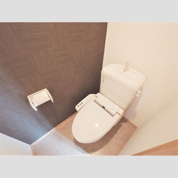 サンモールエイト106号室 温水洗浄暖房便座