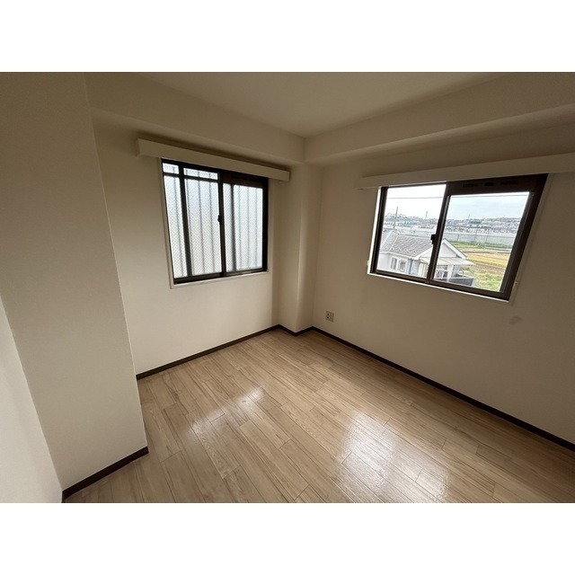 メゾン・ド・レーヴⅠ藤が丘301号室 内観