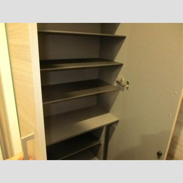 フォレストウッド　A棟105号室 シューズボックス