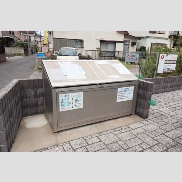 ボヌール ゴミ置き場