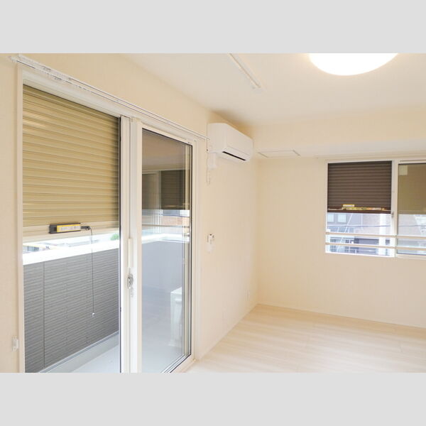 ユートリーⅩ301号室 シャッター雨戸