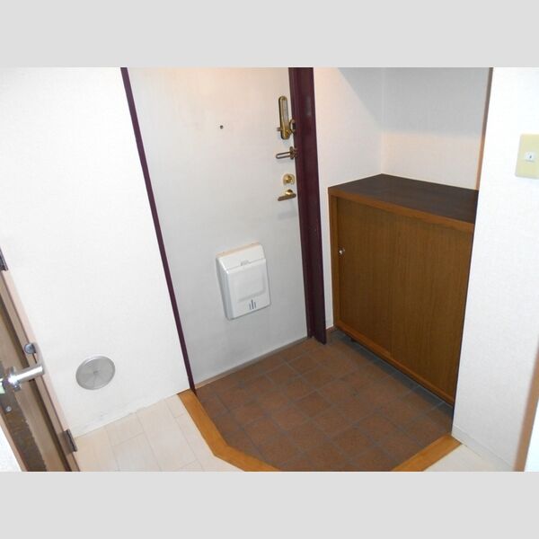 クレドール草加508号室 玄関