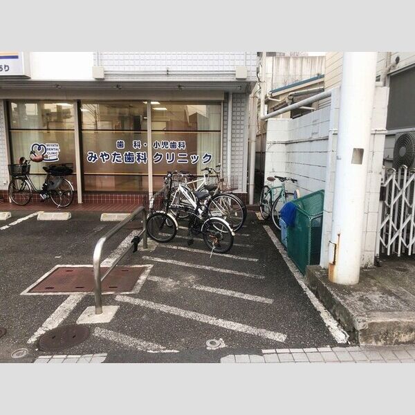 サンハイツ湘南 駐輪場