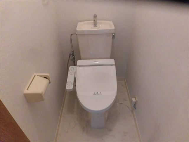 コーポ川名 トイレ