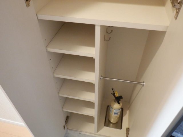 アクロス目黒11階 シューズボックス