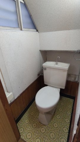 幸町４丁目戸建て トイレ