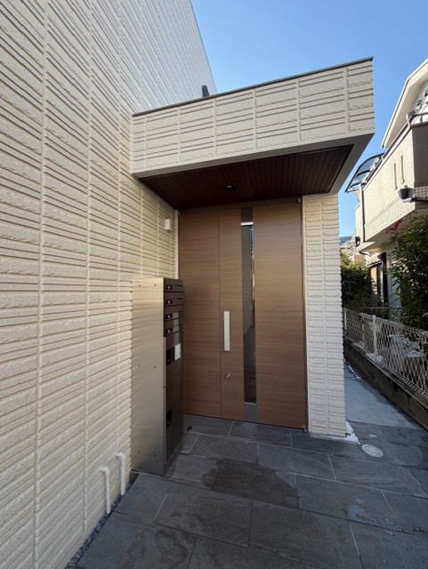 CREST OIZUMI エントランス