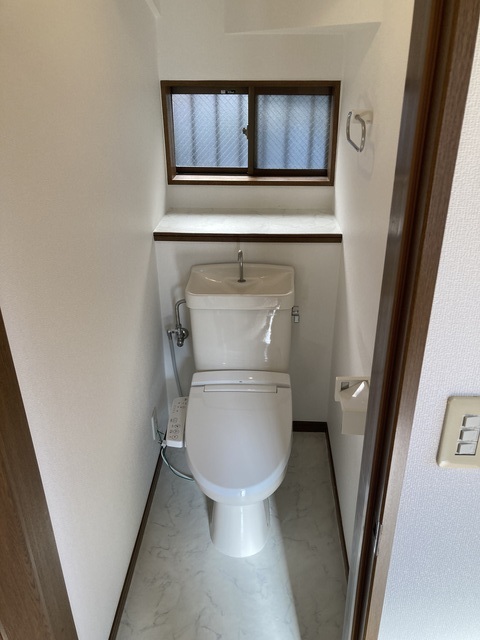 南田中４丁目戸建 トイレ