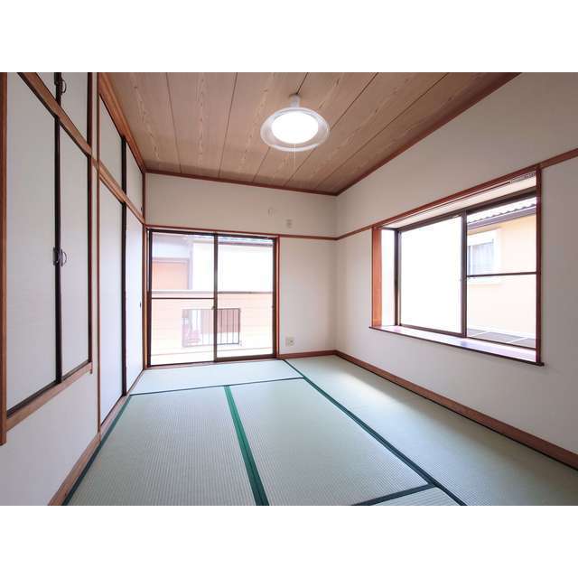 メゾンロープ飯田岡 2F左和室