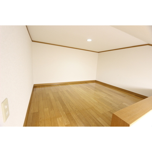 アヴェニール湘南Ⅰ204号室 ロフト