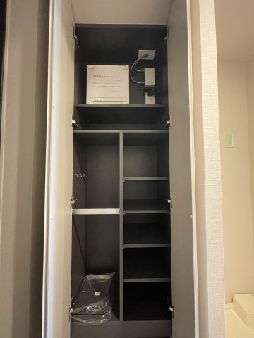 プライムメゾン千葉新町0801号室 収納