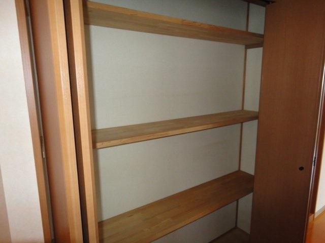 ルミナス青葉203号室 収納