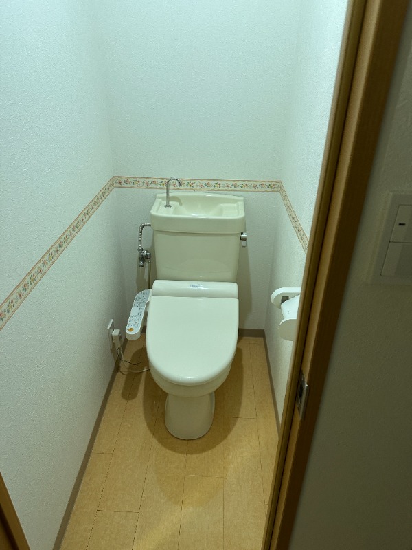 カーサベルデ1階 トイレ