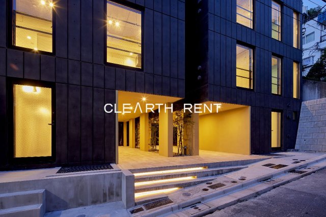 ＧＲＡＮ ＰＡＳＥＯ 島津山Ｅａｓｔ2階 おしゃれなエントランス