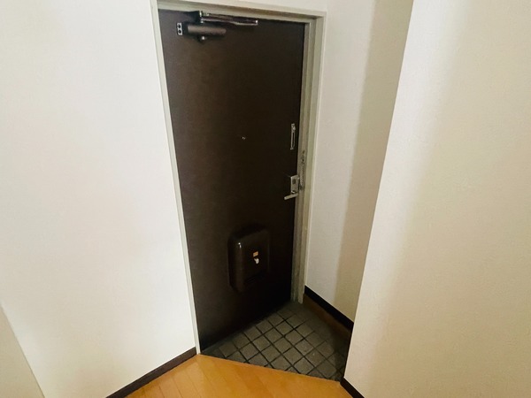 ジョイフルハイツ305号室 玄関
