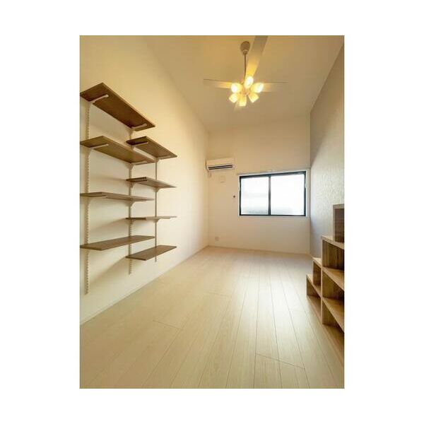 Luminosus新百合山手102号室 リビング