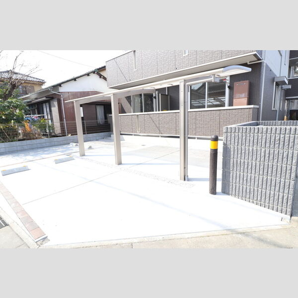 ルミエール(入間)102号室 駐車場