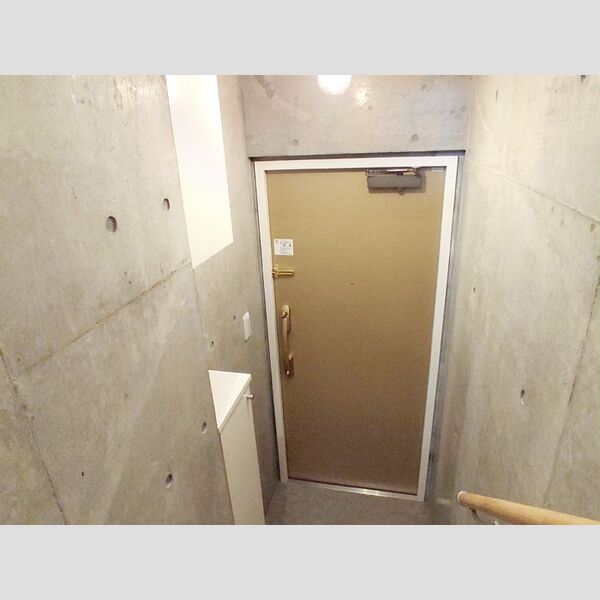 アージュドール目黒 401号室　玄関