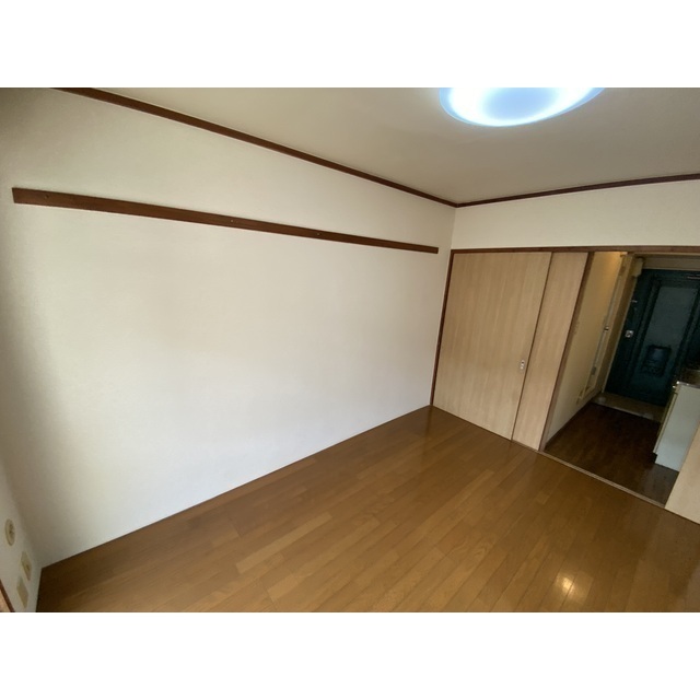 シャトール田口戸塚Ⅰ303号室 リビング