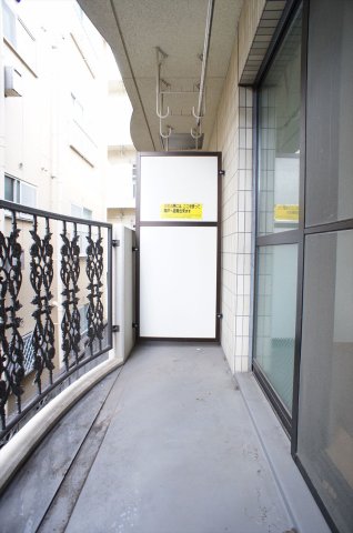 サワークレスト0301号室 バルコニーからの眺めを楽しみながら食事をしませんか