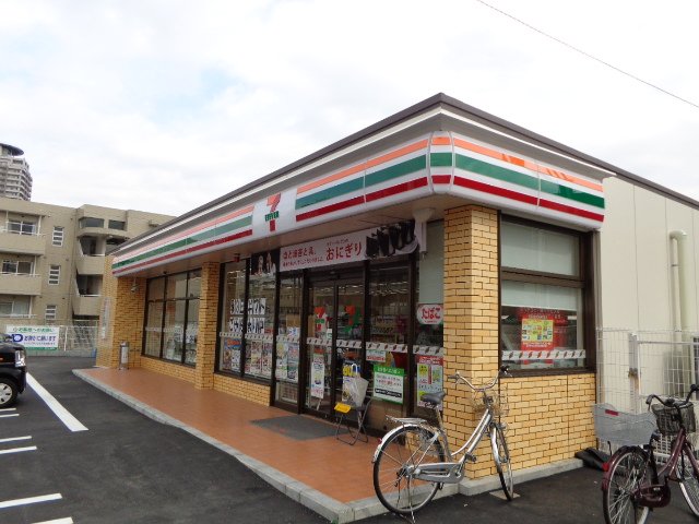 オネスティ桜ヶ丘 セブンイレブン聖蹟桜ヶ丘駅前店まで437ｍ