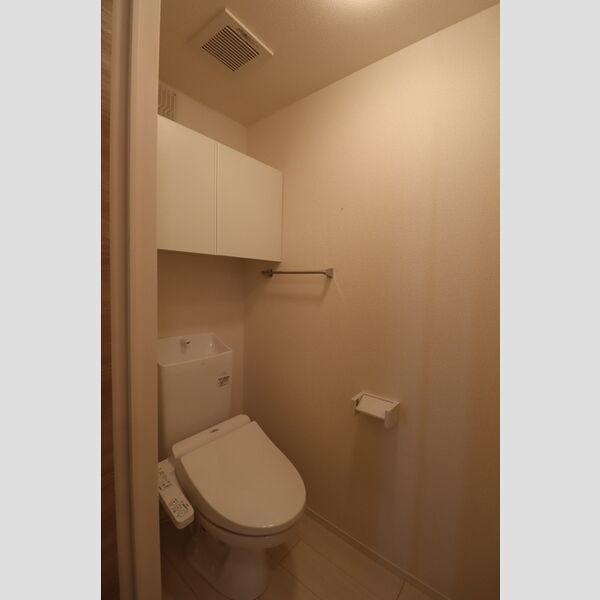エクセリア中村北301号室 トイレ