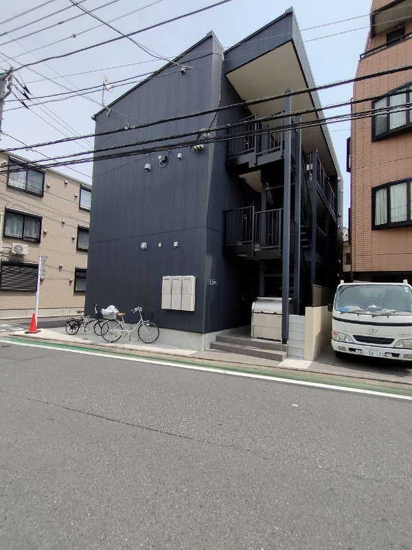 メールダジュール1階 外観