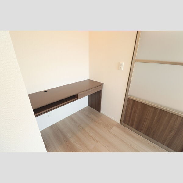 ヴェルデⅢ101号室 洋室