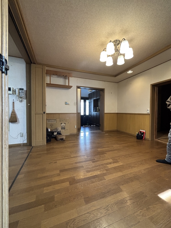 平塚市袖ヶ浜戸建 リビング