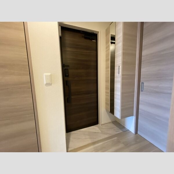 グラナーデ祖師谷206号室 206号室玄関