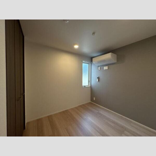 セレスティア南花畑Ⅲ206号室 洋室