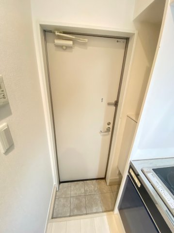 メゾンソレイユ希望ケ丘204号室 玄関