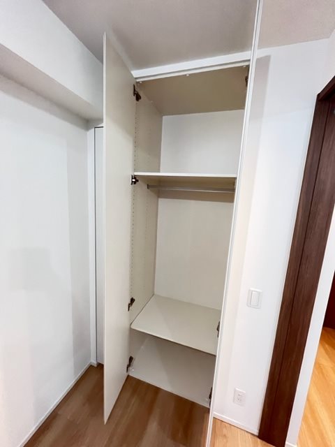 ドゥーエ菊川1階 収納