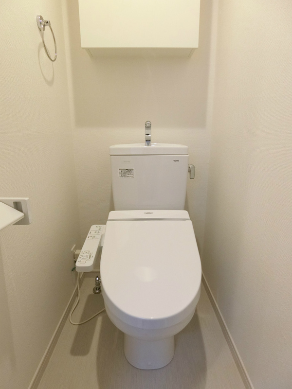 リブリ・ロコロ4階 トイレ