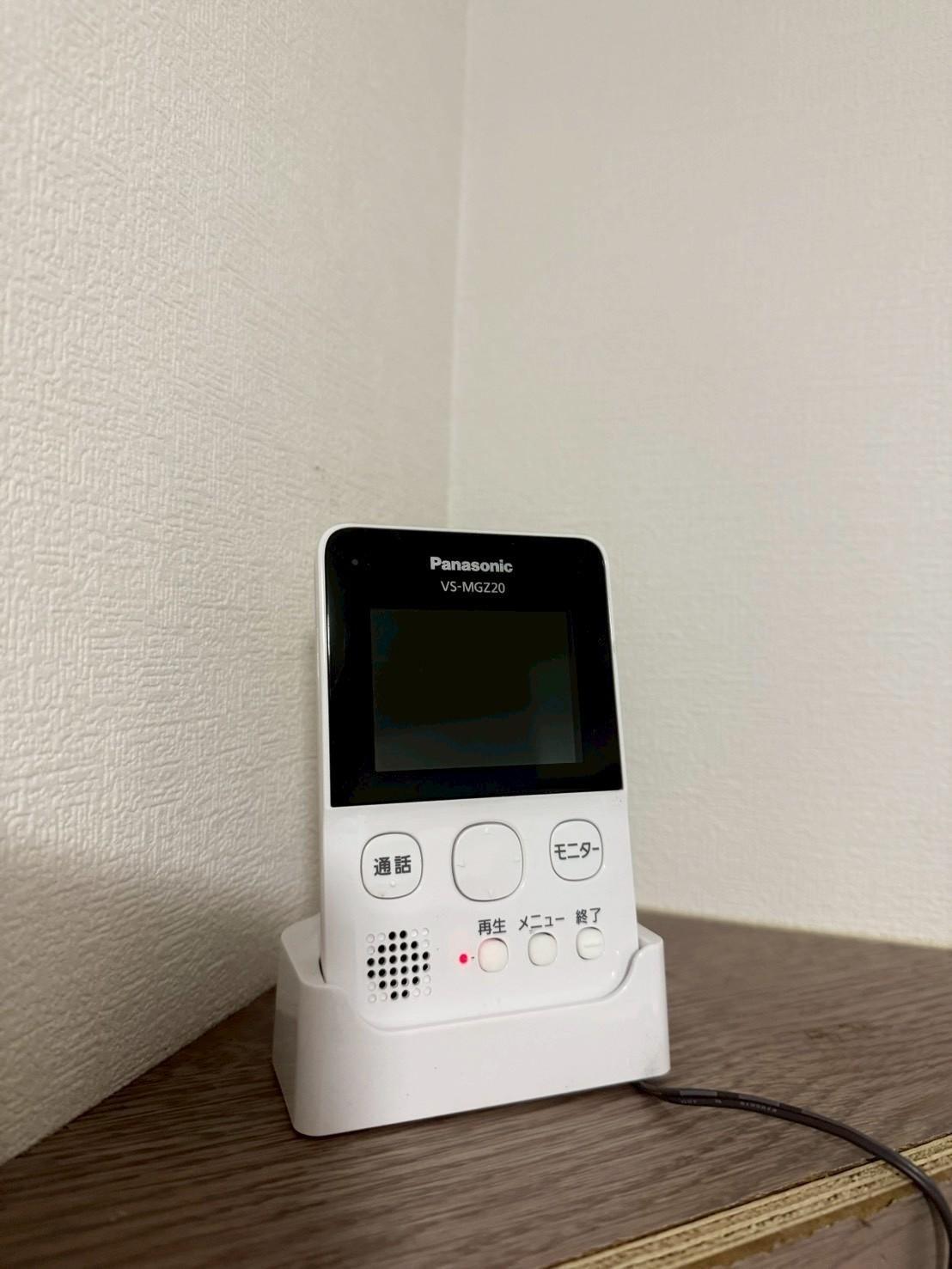 新穎マンション401号室 モニター付きインターホンです♪