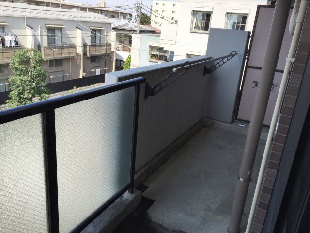 エスタシオンドーゼ0302号室 バルコニー