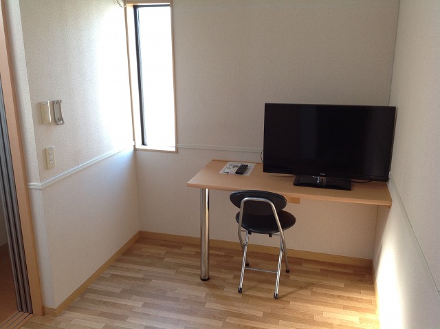 レオパレスステーションプラザⅡ202号室 室内バルコニーがあります