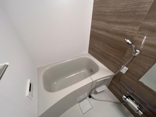 Eternal J（エターナル　ジェイ）205号室 バス