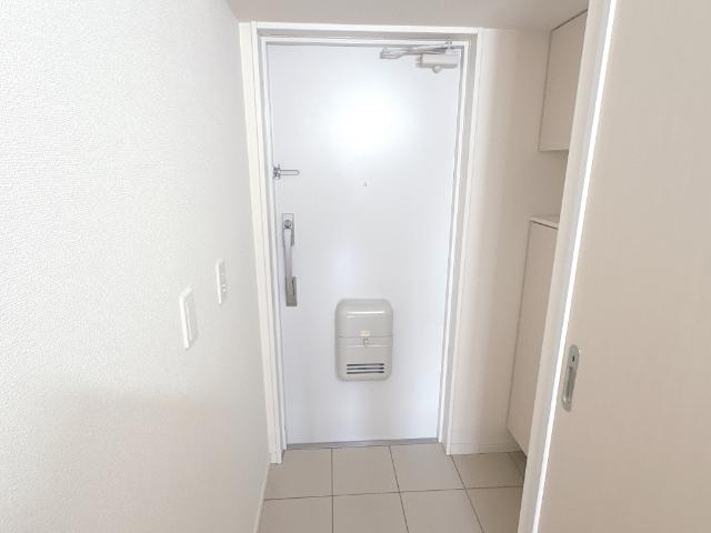 ファーストプラザ・西大宮 玄関