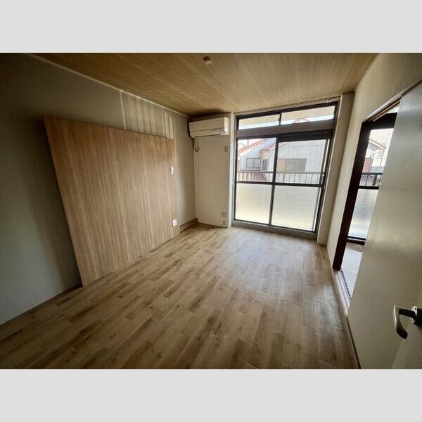 コーポラスクレイン202号室 東側洋室