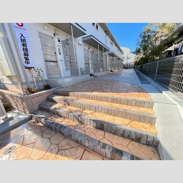 NSハイツⅢ 暁 エントランス