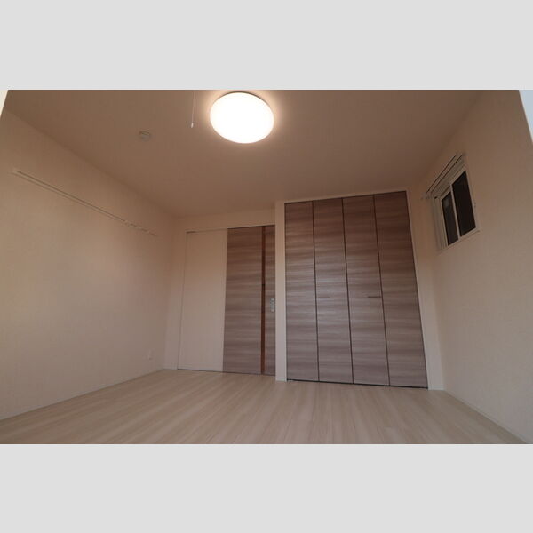 カーサしらたま 洋室