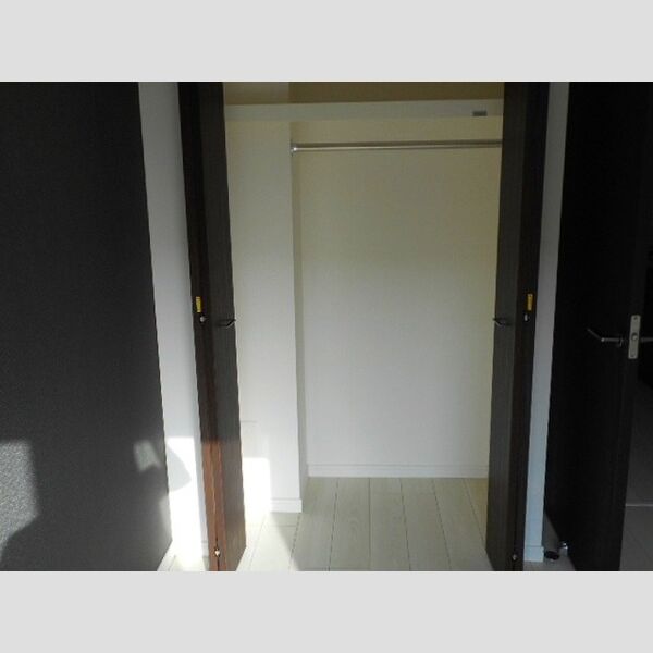 フェリス　コート クローゼット