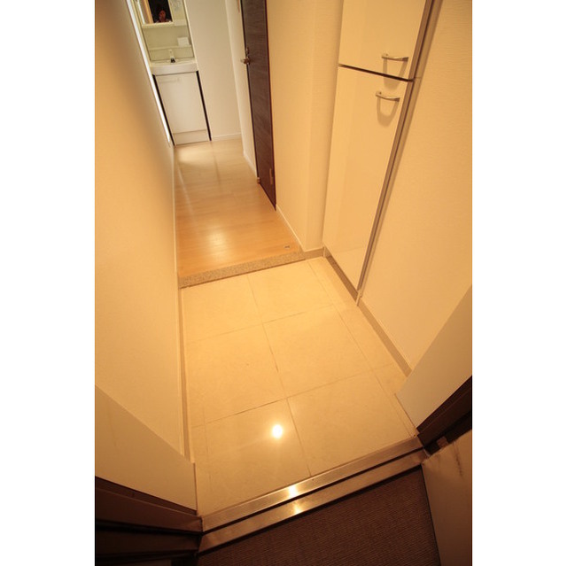 プレール・ドゥーク多摩川 玄関