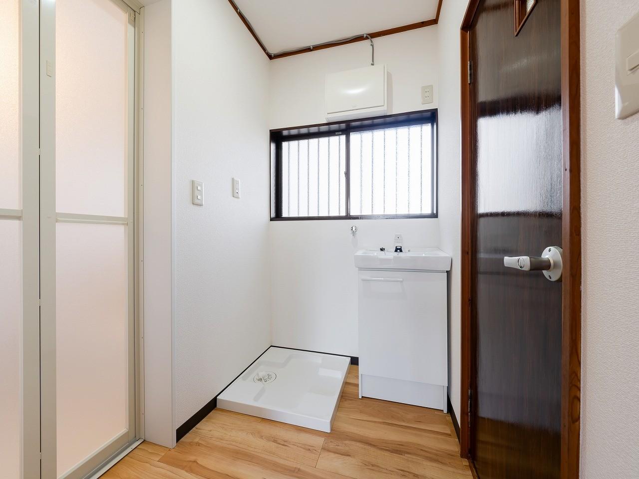 新座栄戸建 洗面