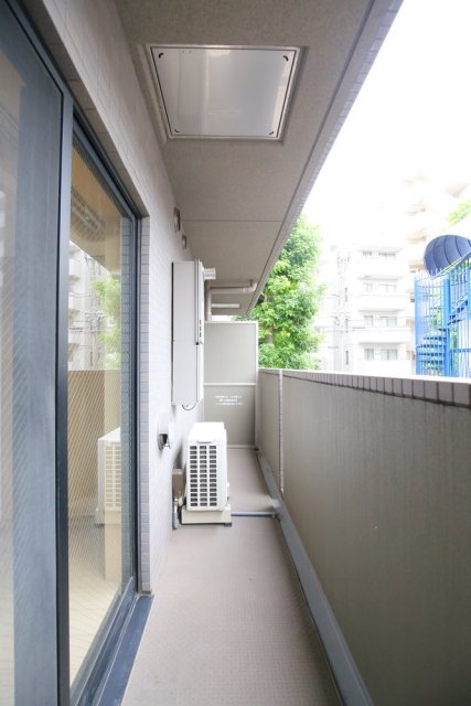 ルーブル野方伍番館 バルコニー