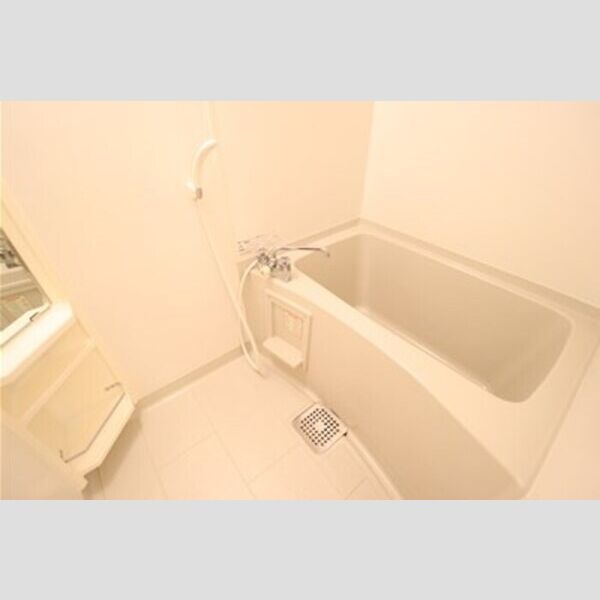 メゾンローレル　Ⅰ 201号室 浴室