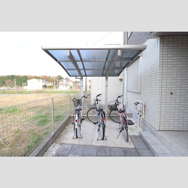 ラヴィール 駐輪場