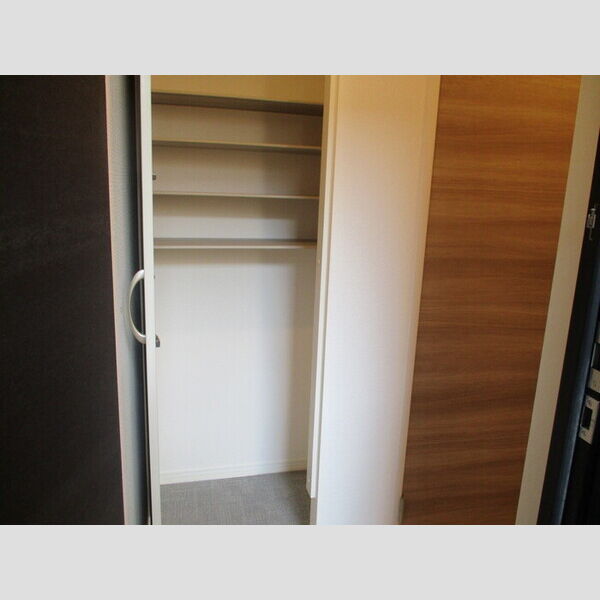 メゾンフォレスト.M 玄関