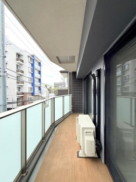 Ｓｏｌａｓｔ　Ｓｑｕａｒｅ綾瀬 リビング